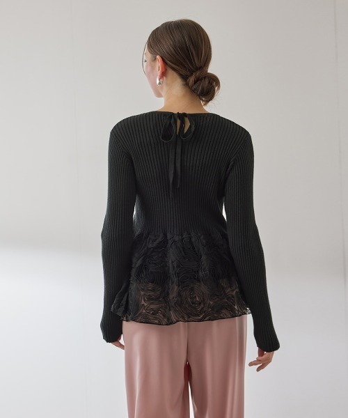 QUEENS COURT（クイーンズコート）の「フラワーチュールペプラムリブニット≪手洗い可能≫（ニット/セーター・レディース・オフホワイト/ブラック/ブラウン・M）」の11枚目の写真