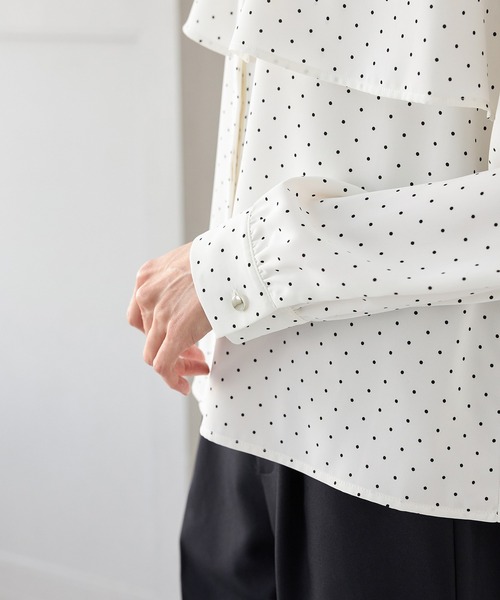 Honeys（ハニーズ）の「ケープ風ブラウス（シャツ/ブラウス・レディース・ホワイト/ホワイト系その他/スモーキーグリーン系/ネイビー・3L/S/M/LL/L）」の22枚目の写真