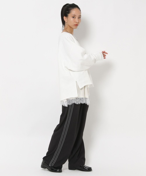 HEREIAM（ヘレイアム）の「【HEREIAM】オフショルスウェットプルオーバー（スウェット・レディース・スミクロ/ライトピンク/ホワイト・FREE）」の4枚目の写真