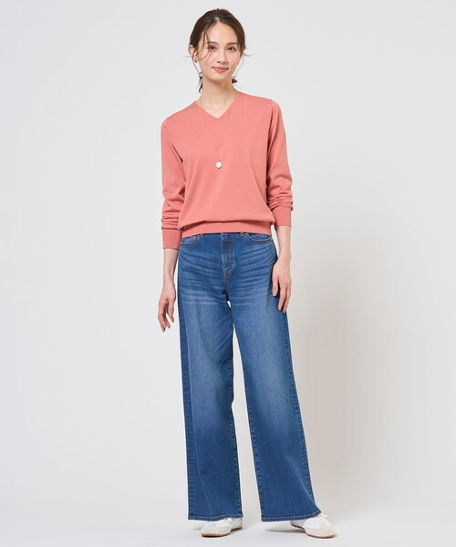 J.PRESS(ジェイプレス)の「【着回し力抜群・オンオフ使える】HIGH GAUGE BASIC Vネック ニット(ニット/セーター・レディース・アイボリー系/ピンク系/イエロー系/スカイブルー系/ネイビー系・LARGE/MEDIUM)」の21枚目の写真