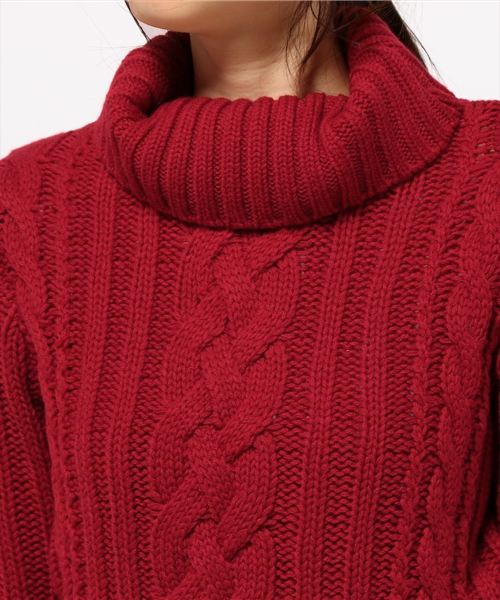 Khaju(カージュ)の「Khaju: リブケーブルタートルニット(ニット/セーター・レディース・レッド/オフホワイト・ONE SIZE)」の7枚目の写真