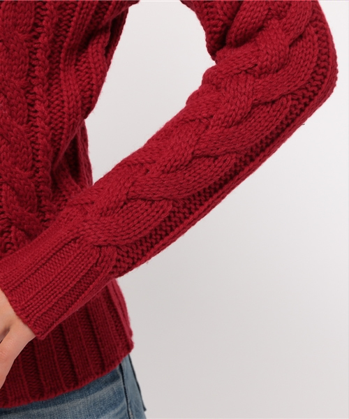 Khaju(カージュ)の「Khaju: リブケーブルタートルニット(ニット/セーター・レディース・レッド/オフホワイト・ONE SIZE)」の8枚目の写真