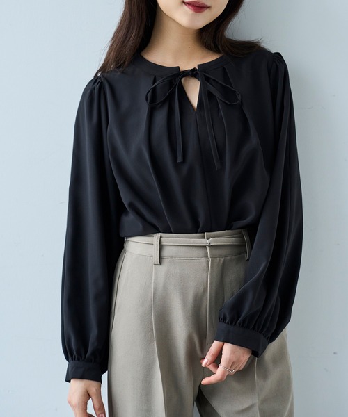 mil（ミル）の「配色リボン キーネックブラウス 【セレモニー/オケージョン】【585139】（シャツ/ブラウス・レディース・ブラック/ベージュ/オフホワイト・XS/S）」の13枚目の写真