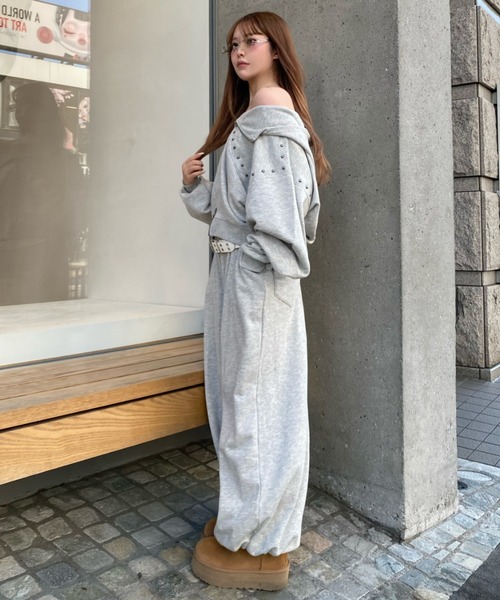 RAY CASSIN(レイカズン)の「【セットアップで着られる】ロゴプリントルーズビッグスウェットパンツ(スウェットパンツ・レディース・ベージュ系その他2/ブラウン系その他2/グレー・FREE)」の15枚目の写真