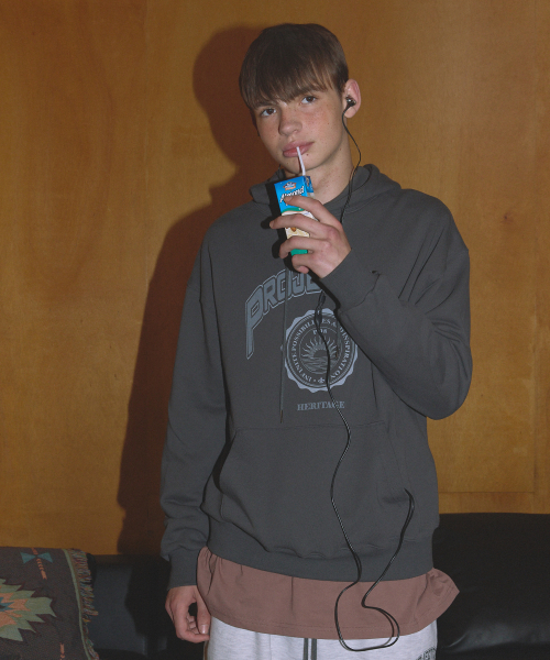 PO8(ピーオーエイト)の「HERITAGE OVERSIZED HOODIE - DARK GREY(パーカー・レディース・その他・MEDIUM/LARGE)」の5枚目の写真