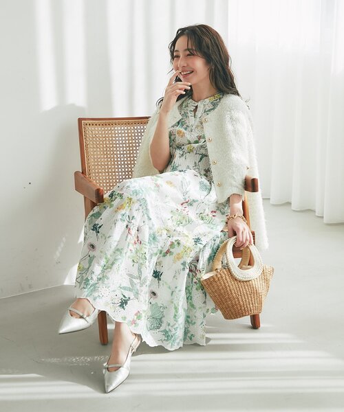 La boutique BonBon（ラブティックボンボン）の「【お上品着映え】エンブロイダリーフラワープリントワンピース（ワンピース・レディース・ミント/オフホワイト・36/38/PS）」の4枚目の写真