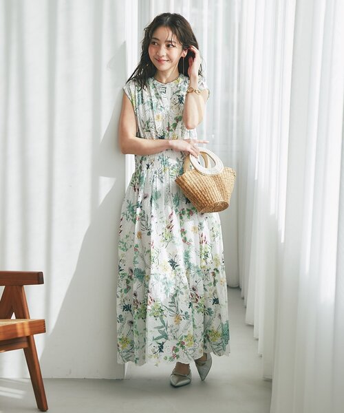 La boutique BonBon（ラブティックボンボン）の「【お上品着映え】エンブロイダリーフラワープリントワンピース（ワンピース・レディース・ミント/オフホワイト・36/38/PS）」の6枚目の写真