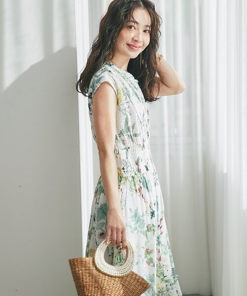 La boutique BonBon（ラブティックボンボン）の「【お上品着映え】エンブロイダリーフラワープリントワンピース（ワンピース・レディース・ミント/オフホワイト・36/38/PS）」の10枚目の写真