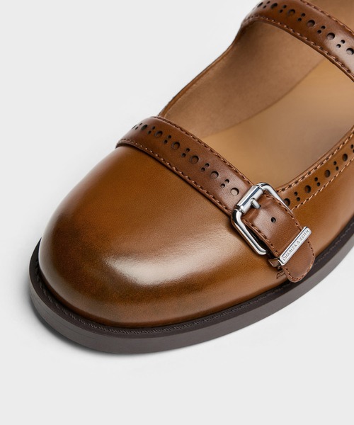 CHARLES & KEITH(チャールズ & キース)の「ダブルストラップ ブロークメリージェーン(パンプス・レディース・ブラック系その他7/タン・22.5cm/25cm/24.5cm/23.5cm/23cm)」の7枚目の写真