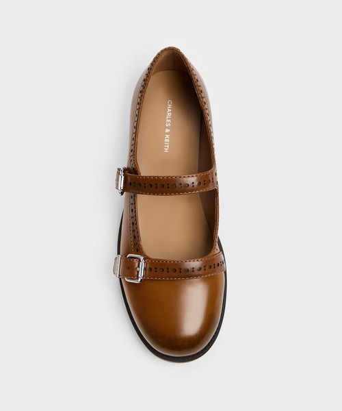 CHARLES & KEITH(チャールズ & キース)の「ダブルストラップ ブロークメリージェーン(パンプス・レディース・ブラック系その他7/タン・22.5cm/25cm/24.5cm/23.5cm/23cm)」の8枚目の写真