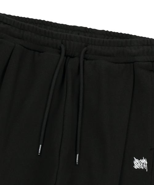 BROWNBREATH（ブラウンブレス）の「TAG TWO TUCK WIDE SWEAT PANTS - BLACK（スウェットパンツ・レディース・その他・SMALL/MEDIUM/LARGE/X-LARGE）」の3枚目の写真