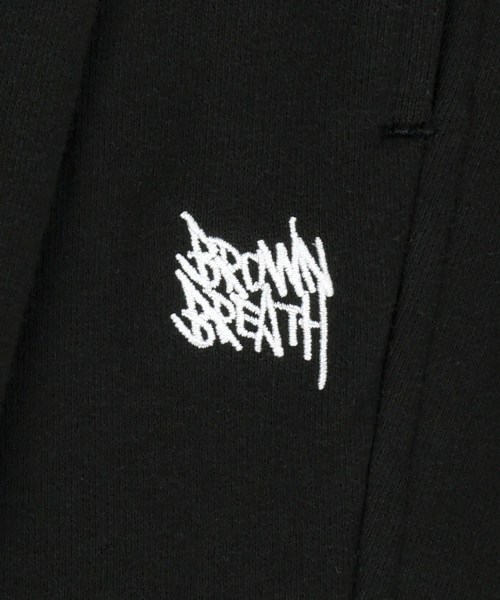 BROWNBREATH（ブラウンブレス）の「TAG TWO TUCK WIDE SWEAT PANTS - BLACK（スウェットパンツ・レディース・その他・SMALL/MEDIUM/LARGE/X-LARGE）」の5枚目の写真