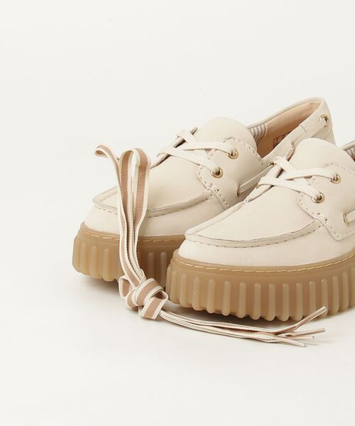 Clarks(クラークス)の「Torhill Boat / トーヒルボート (クリームヌバック)(ローファー・レディース・ホワイト・UK4/UK3.5/UK3/UK6/UK5.5/UK5/UK4.5)」の12枚目の写真
