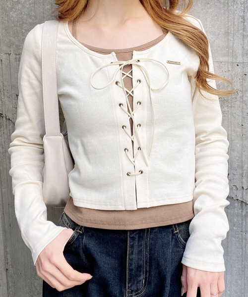 INGNI（イング）の「キャミレイヤード風リブレースアップトップス（Tシャツ/カットソー・レディース・ホワイト系2/ブラウン系3/グレー系その他3/ブラック×グレー・M）」の5枚目の写真