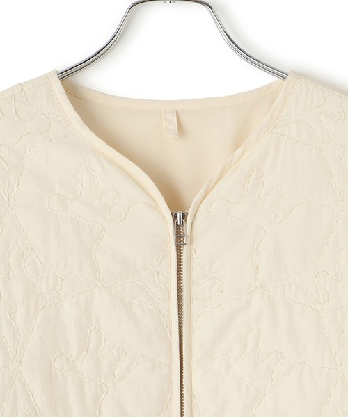 ADAM ET ROPE'（アダムエロペ）の「【WEB限定】モールヤーンキルティングジップブルゾン（ブルゾン・レディース・キナリ/ブラック・FREE）」の9枚目の写真