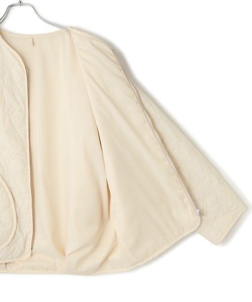 ADAM ET ROPE'（アダムエロペ）の「【WEB限定】モールヤーンキルティングジップブルゾン（ブルゾン・レディース・キナリ/ブラック・FREE）」の15枚目の写真