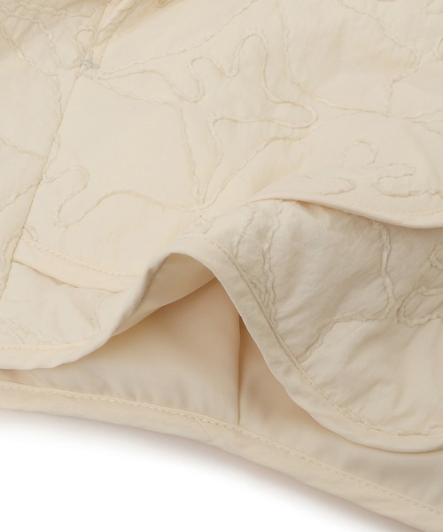 ADAM ET ROPE'（アダムエロペ）の「【WEB限定】モールヤーンキルティングジップブルゾン（ブルゾン・レディース・キナリ/ブラック・FREE）」の17枚目の写真