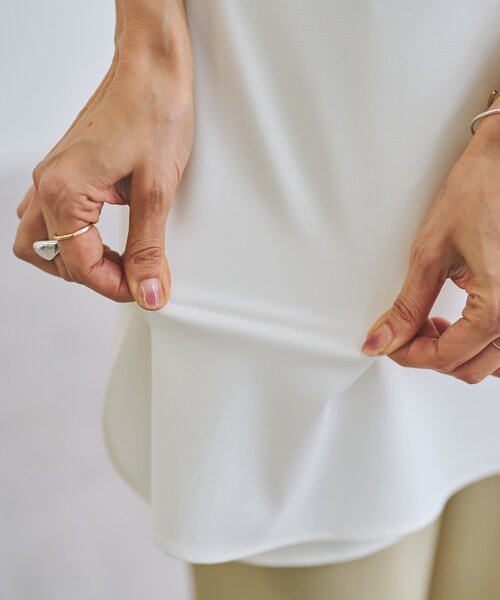 LIVETART（リヴェタート）の「《LIVETART》リングジップ前後ブラウス（シャツ/ブラウス・レディース・ブラック/ホワイト・FREE）」の3枚目の写真