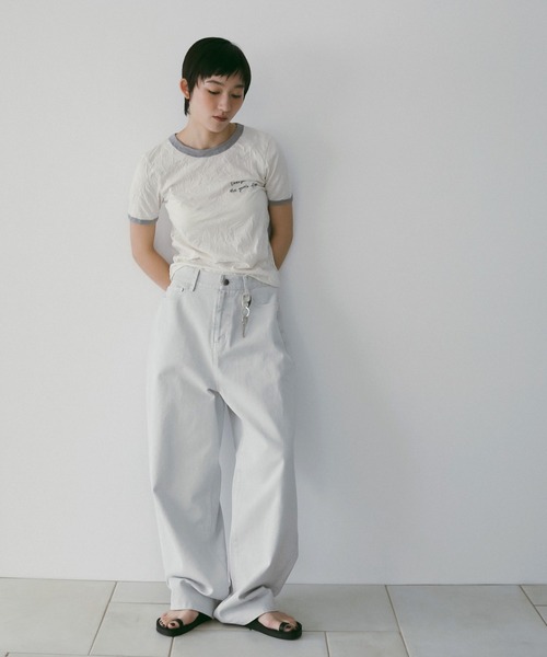 anuke(アンヌーク)の「Wide Cocoon Denim(デニムパンツ・レディース・ライトグレー・36inch/38inch)」の3枚目の写真