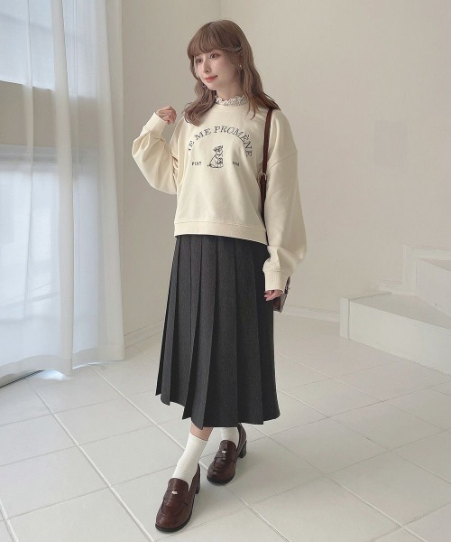 F i.n.t（フィント）の「ロゴ刺繍シュナウザースウェット（スウェット・レディース・ネイビー/オフホワイト/ミント・FREE）」の4枚目の写真