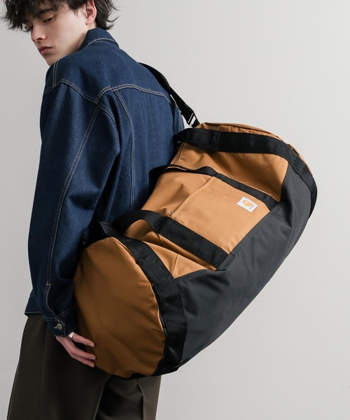 Carhartt(カーハート)の「Carhartt カーハート ダッフルバッグ60L/大容量2WAY撥水加工ショルダーバッグ(ショルダーバッグ・メンズ・ブラック/ブラウン・FREE)」の2枚目の写真