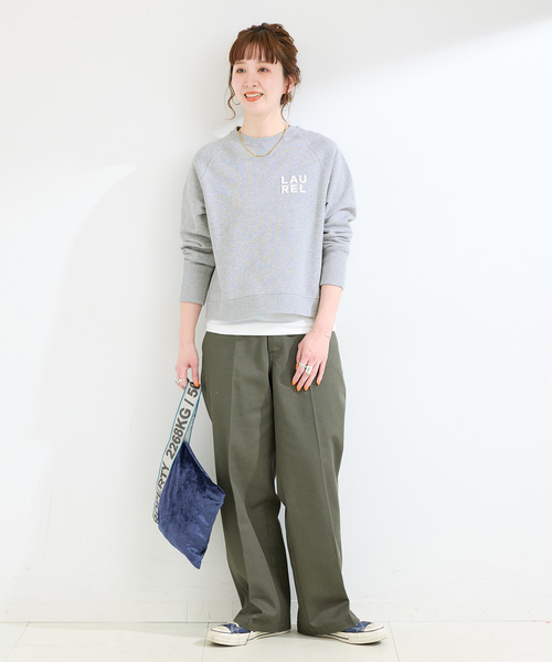 B.C STOCK（ベーセーストック）の「ウォッシャブル / シリコンロゴスウェット（スウェット・レディース・レッド/ホワイト/チャコールグレー・FREE）」の4枚目の写真