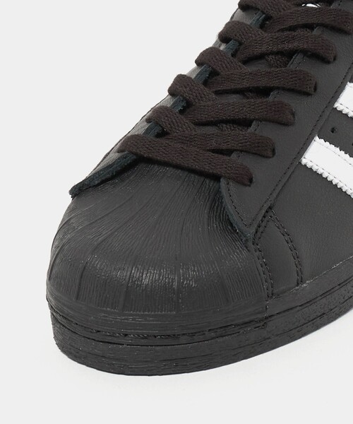 adidas Originals(アディダスオリジナルス)の「<adidas Originals> SUPERSTAR 82 スーパースター 82/スニーカー(スニーカー・メンズ・ホワイト/ブラック・26.5cm/27.5cm/26cm/28.5cm/28cm/29cm/27cm)」の6枚目の写真