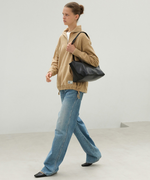 LEVAR（レバー）の「Wool Knit Half-zip Pullover - Caramel Beige（ニット/セーター・レディース・その他・FREE）」の2枚目の写真