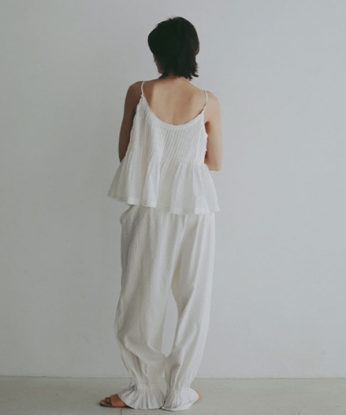 ETRE TOKYO(エトレトウキョウ)の「【先行予約限定 10%OFF】コットンドビーカシュクールキャミソール(キャミソール・レディース・ブラック/ホワイト・FREE)」の14枚目の写真