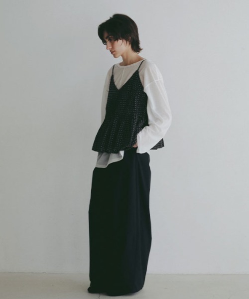 ETRE TOKYO(エトレトウキョウ)の「【先行予約限定 10%OFF】コットンドビーカシュクールキャミソール(キャミソール・レディース・ブラック/ホワイト・FREE)」の4枚目の写真