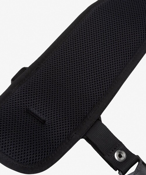 THE NORTH FACE(ザノースフェイス)の「THE NORTH FACE/ザ・ノース・フェイス Leap Sling/リープスリング【NM72600】(ボディバッグ/ウエストポーチ・メンズ・レッド/ホワイト/ブラック・ONE SIZE)」の7枚目の写真