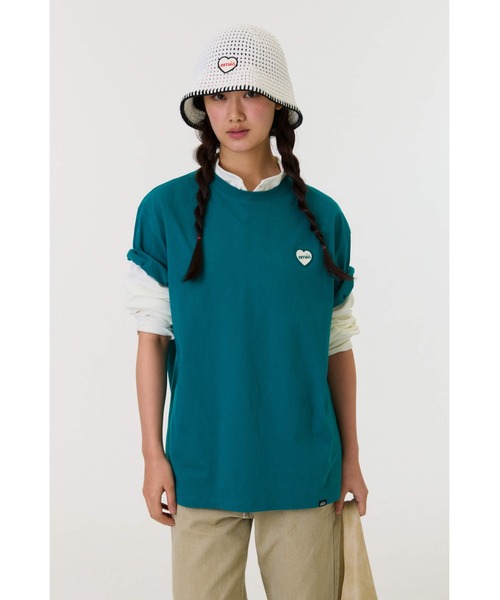 EMIS(イミス)の「HEART RUBBER PATCH T-SHIRT(Tシャツ/カットソー・レディース・グリーン/ホワイト/ブラック・FREE)」の3枚目の写真