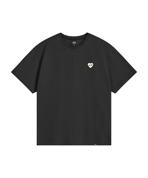 EMIS(イミス)の「HEART RUBBER PATCH T-SHIRT(Tシャツ/カットソー・レディース・グリーン/ホワイト/ブラック・FREE)」の2枚目の写真