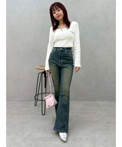 EVRIS（エヴリス）の「【XSサイズあり】バックリボンハイウエストフレアデニムパンツ（デニムパンツ・レディース・ブラック/インディゴブルー・X-SMALL/MEDIUM/SMALL）」の8枚目の写真