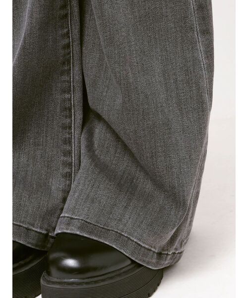 EVRIS（エヴリス）の「【XSサイズあり】バックリボンハイウエストフレアデニムパンツ（デニムパンツ・レディース・ブラック/インディゴブルー・X-SMALL/MEDIUM/SMALL）」の22枚目の写真