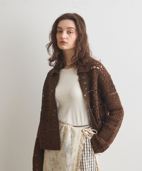 Crisp（クリスプ）の「クロシェニットシャツカーディガン（カーディガン/ボレロ・レディース・ナチュラル/ブラウン・FREE）」の2枚目の写真