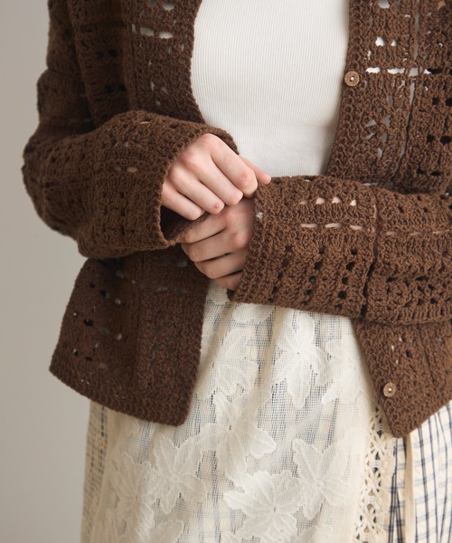 Crisp（クリスプ）の「クロシェニットシャツカーディガン（カーディガン/ボレロ・レディース・ナチュラル/ブラウン・FREE）」の18枚目の写真