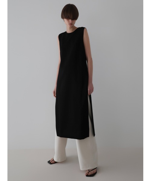 NOWNS(ナウンス)の「Lena | Slit dress(ワンピース・レディース・ブラック/アイボリー・FREE)」の2枚目の写真
