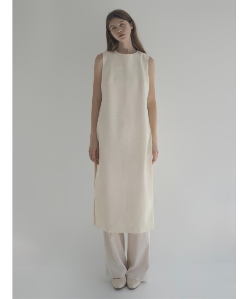 NOWNS(ナウンス)の「Lena | Slit dress(ワンピース・レディース・ブラック/アイボリー・FREE)」の14枚目の写真