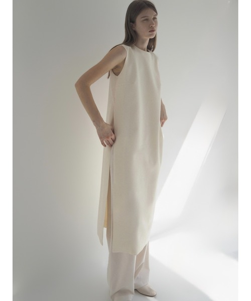NOWNS(ナウンス)の「Lena | Slit dress(ワンピース・レディース・ブラック/アイボリー・FREE)」の16枚目の写真