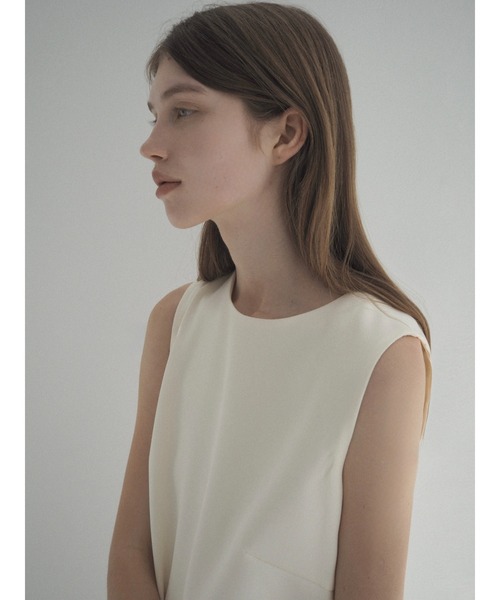 NOWNS(ナウンス)の「Lena | Slit dress(ワンピース・レディース・ブラック/アイボリー・FREE)」の21枚目の写真