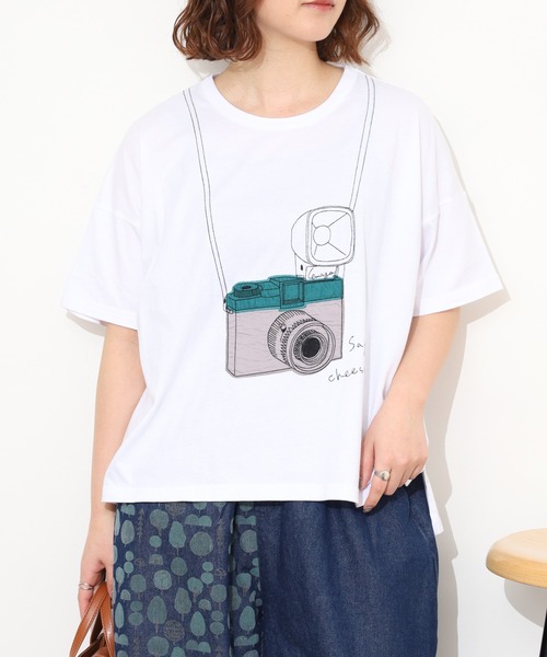 Emago（イマゴ）の「EMAGO ｶﾒﾗﾊﾟｯﾁﾜｰｸT 5分袖（Tシャツ/カットソー・レディース・ホワイト/レッド/ネイビー・FREE）」の7枚目の写真