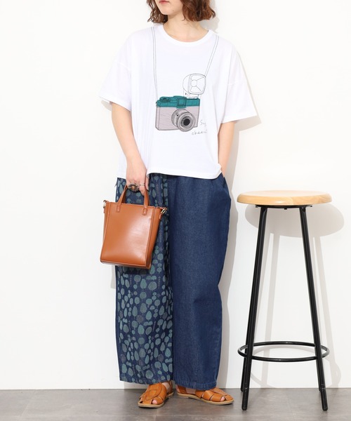 Emago（イマゴ）の「EMAGO ｶﾒﾗﾊﾟｯﾁﾜｰｸT 5分袖（Tシャツ/カットソー・レディース・ホワイト/レッド/ネイビー・FREE）」の10枚目の写真