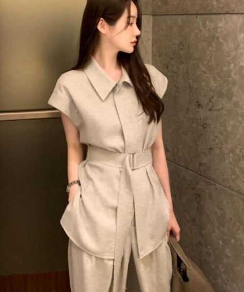 semplice（センプリチェ）の「ベルト付き シャツ ワイドパンツ セットアップ（セットアップ・レディース・ブラック/グレー/ホワイト・F）」の3枚目の写真