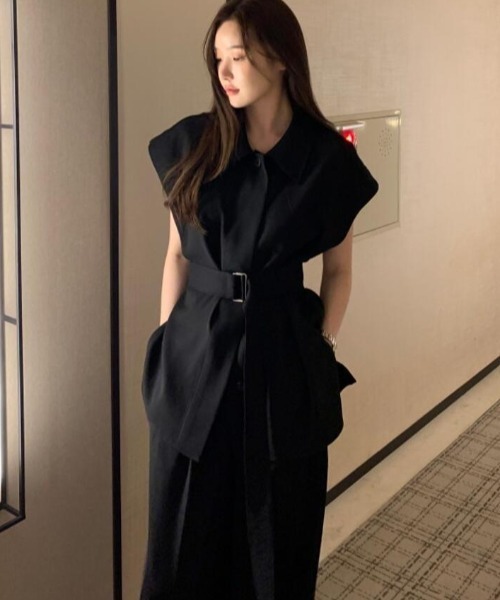 semplice（センプリチェ）の「ベルト付き シャツ ワイドパンツ セットアップ（セットアップ・レディース・ブラック/グレー/ホワイト・F）」の5枚目の写真