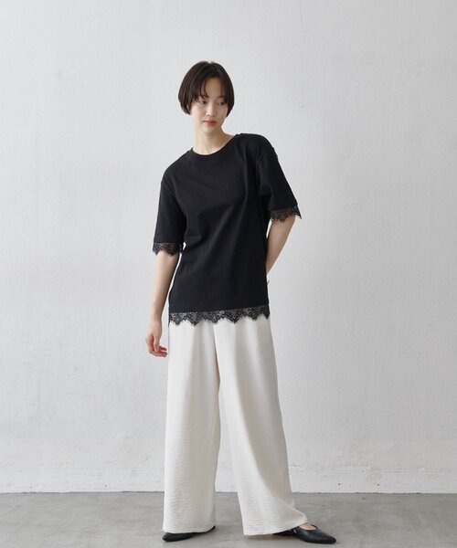 COLONY 2139（コロニートゥーワンスリーナイン）の「裾レースヘムオーバーTシャツ（Tシャツ/カットソー・レディース・ブラック/ホワイト/ピンク・FREE）」の17枚目の写真