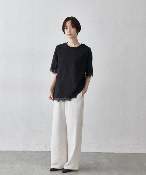 COLONY 2139（コロニートゥーワンスリーナイン）の「裾レースヘムオーバーTシャツ（Tシャツ/カットソー・レディース・ブラック/ホワイト/ピンク・FREE）」の18枚目の写真