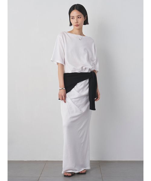 MIESROHE(ミースロエ)の「【洗える】【セットアップ対応】シアー裏毛オフショルトップス(Tシャツ/カットソー・レディース・イエロー/ホワイト/ブラック・F)」の9枚目の写真