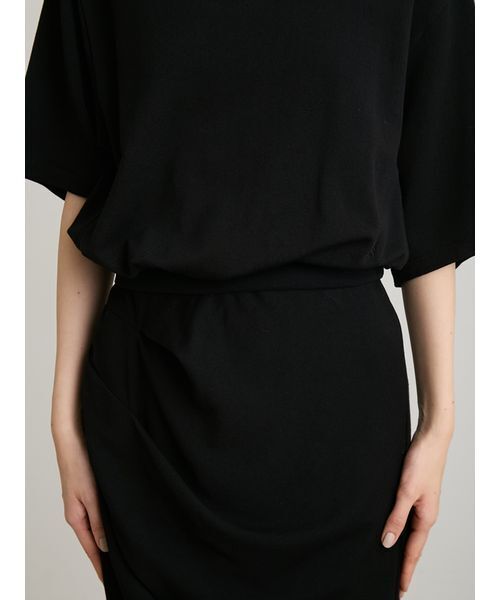 MIESROHE(ミースロエ)の「【洗える】【セットアップ対応】シアー裏毛オフショルトップス(Tシャツ/カットソー・レディース・イエロー/ホワイト/ブラック・F)」の16枚目の写真