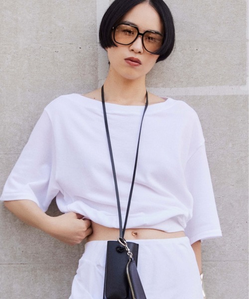 MIESROHE(ミースロエ)の「【洗える】【セットアップ対応】シアー裏毛オフショルトップス(Tシャツ/カットソー・レディース・イエロー/ホワイト/ブラック・F)」の2枚目の写真
